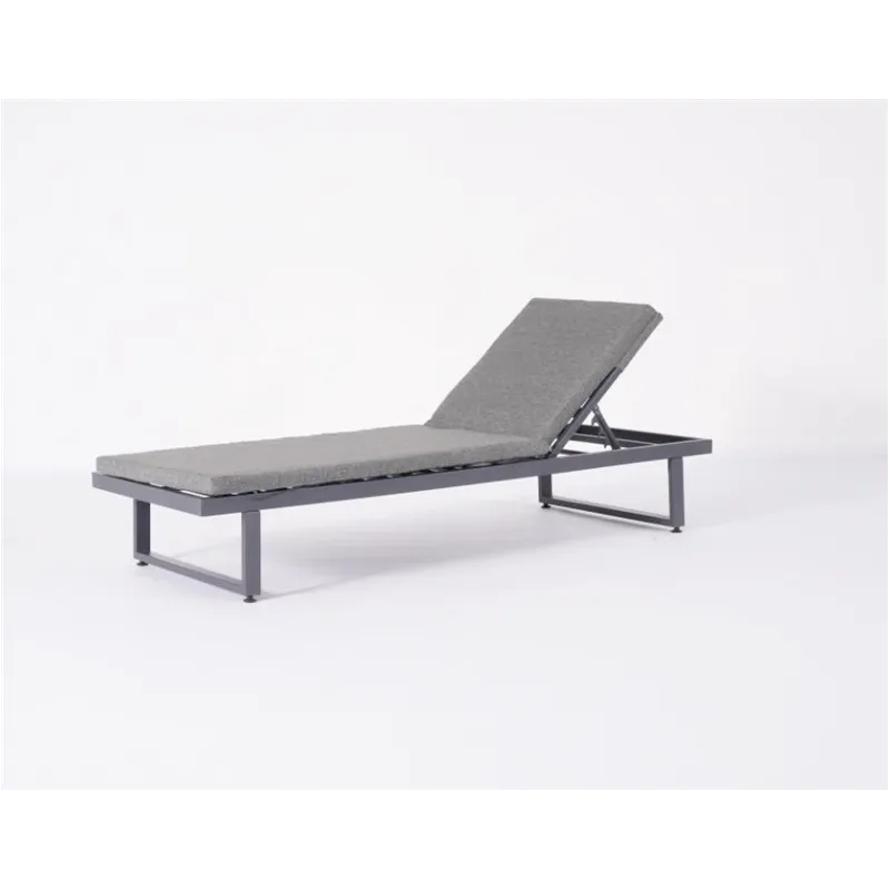 Zvilnis Domoletti CL-23-9 SUN LOUNGER, pelēka krās., 195 cm x 63 cm x 26 cm