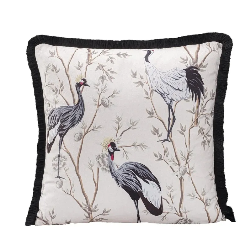 Dekoratīvs spilvens Domoletti Blooming Forest, balta krās., 43 cm x 43 cm