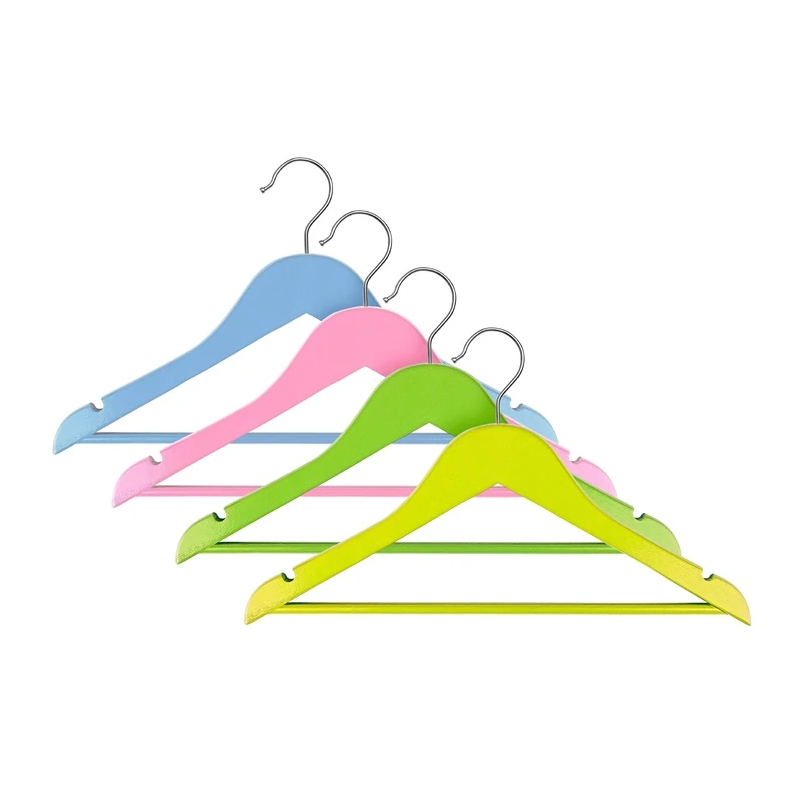 Pakaramie koka bērnu domoletti 4gab