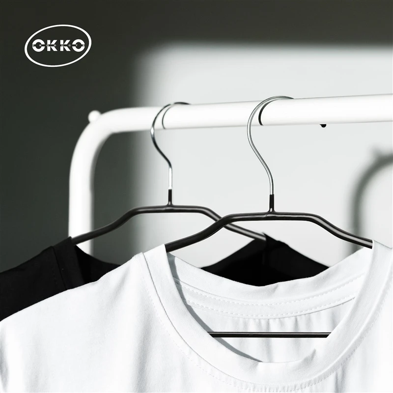 Metāla pakaramie melni okko 5gab