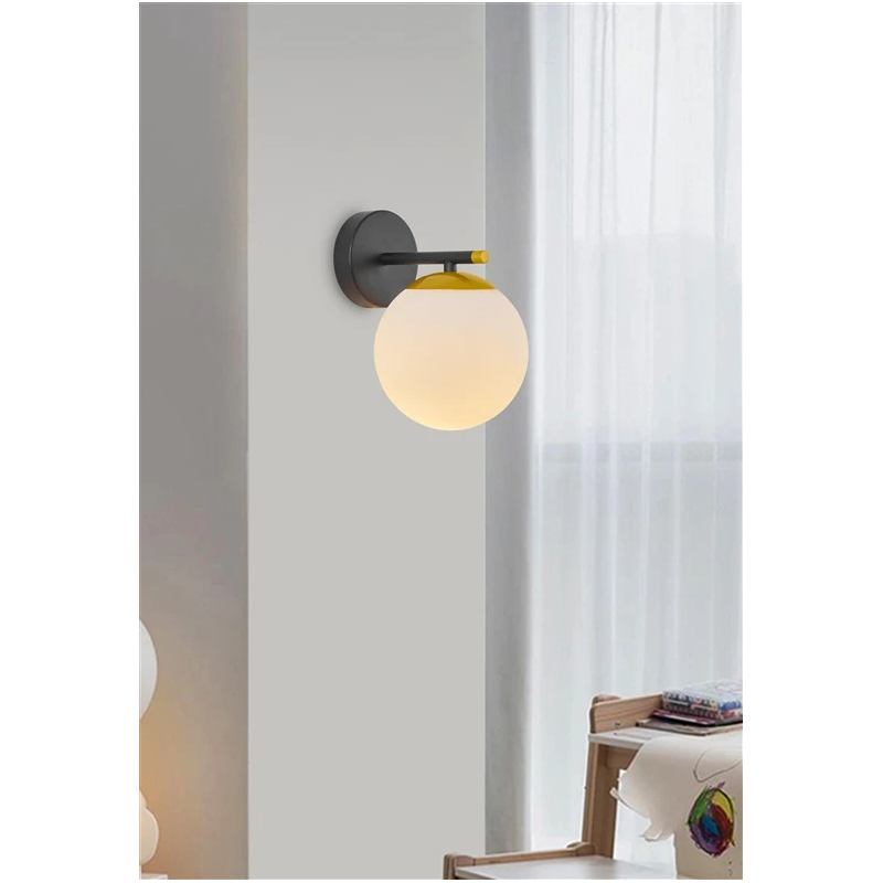 Lampa sienas raile e27 zelta