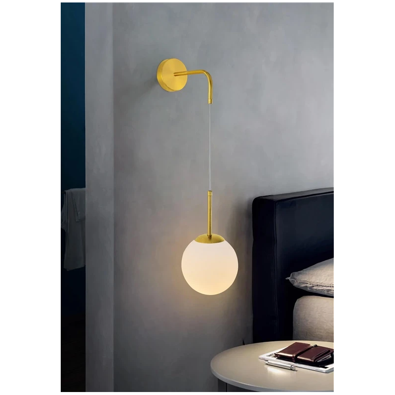 Sienas lampa piekar. raile e27 zelta