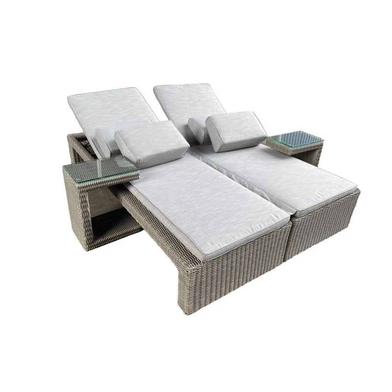 Zvilnis dārza ar galdiņu capri s1947