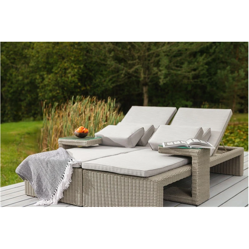 Zvilnis dārza ar galdiņu capri s1947