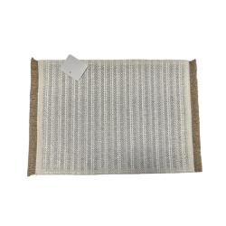 Paliktnis fringes krēmkrāsas 30x45cm