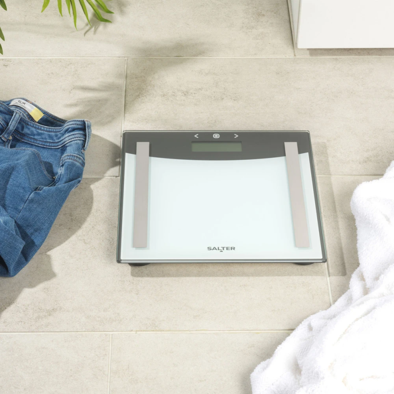 Salter 9137 SVWH3REU16 Silver White Glass Analyser Scale