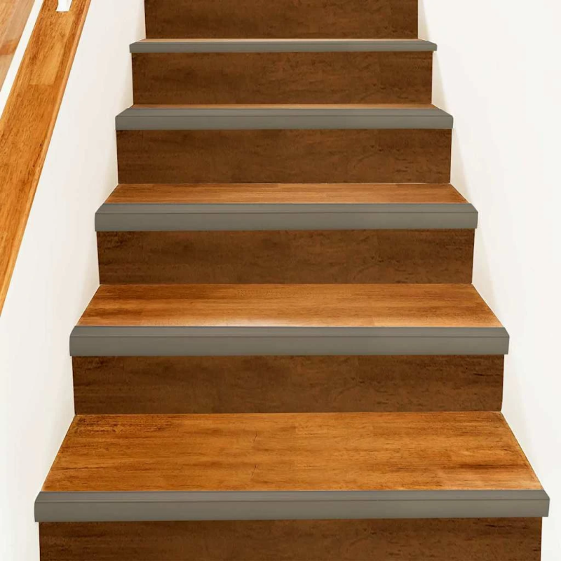 vidaXL Pakāpienu malu profili 30 pcs šampanieša 67 x 3 x 2 cm