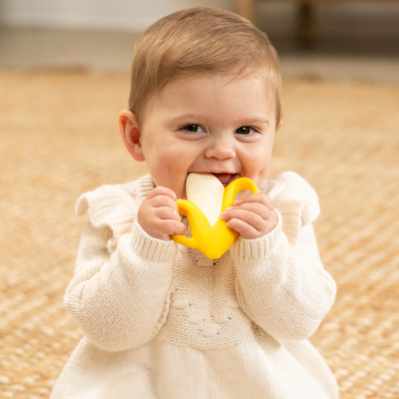 INFANTINO kožamā rotaļlieta Banāns