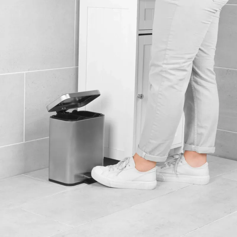 Beldray LA035235SSFEU7 5-Litre Dual Compartment Bin – Stainless Steel
