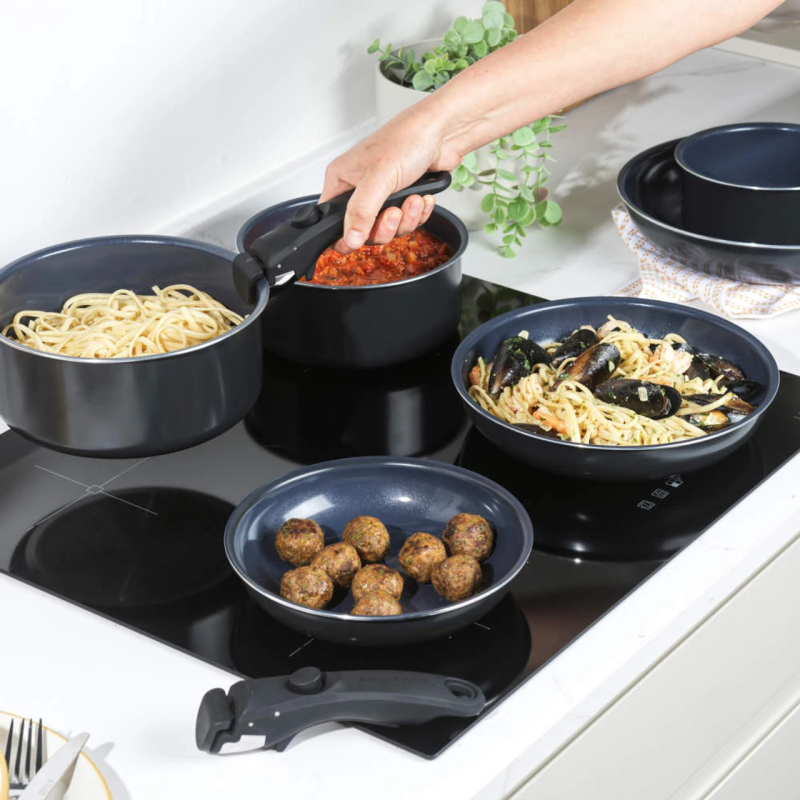 Russell Hobbs RH03321EU7 Pan Set 8pcs