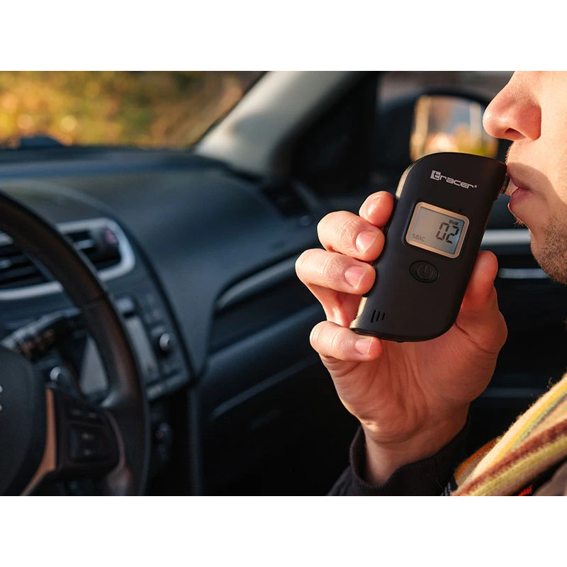 Tracer 47556 BreathEZ-1 Alcohol Tester