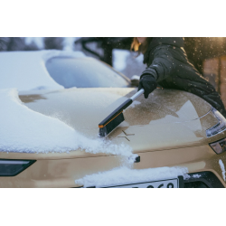 Plus automašīnas sniega slota un ledus skrāpis ,garš,