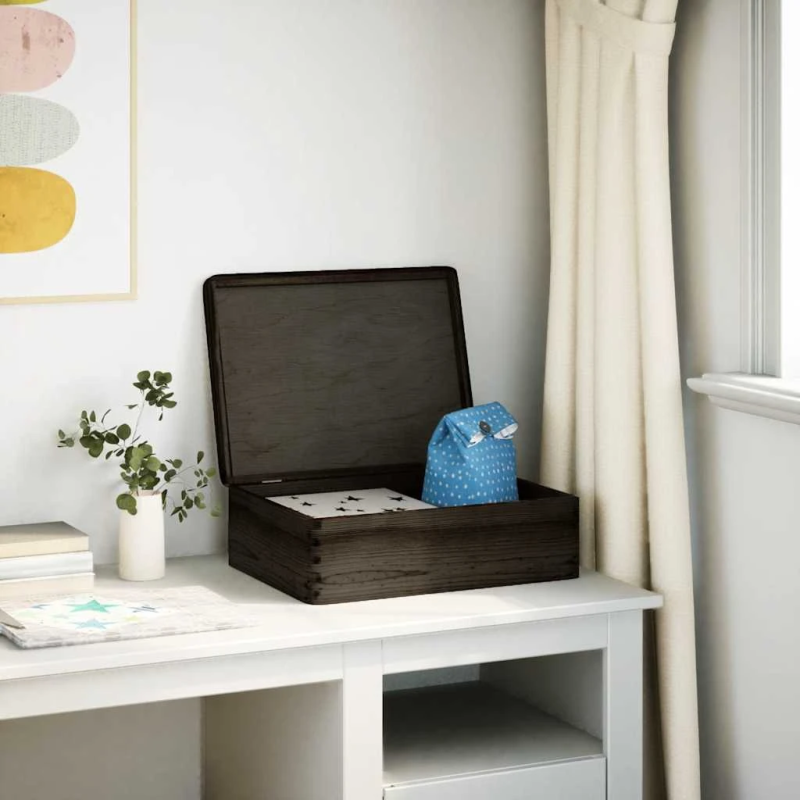 vidaXL koka kaste ar vāku, melns, 40x30x13 cm, priedes masīvkoks