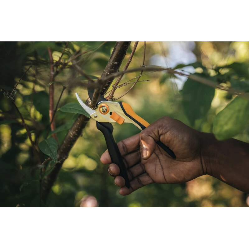 Fiskars dārza šķēres Solid P331 ,1057163,