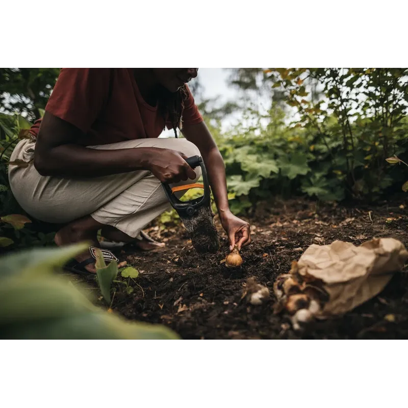 Stādīšanas instruments Fiskars 1057079, 103 mm, plastmasa, melna krās.-oranža krās.