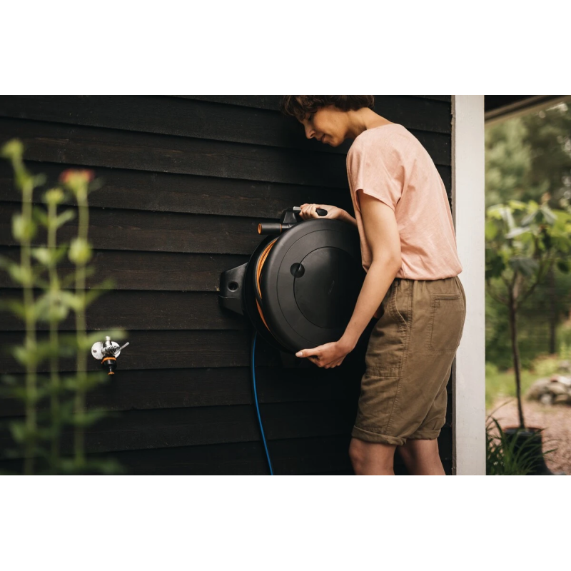 Fiskars Solid Waterwheel L šļūtenes spole 30 m ,1-2",