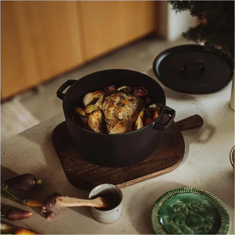 Čuguna pods Fiskars Folken, 26.7 cm, 6 l