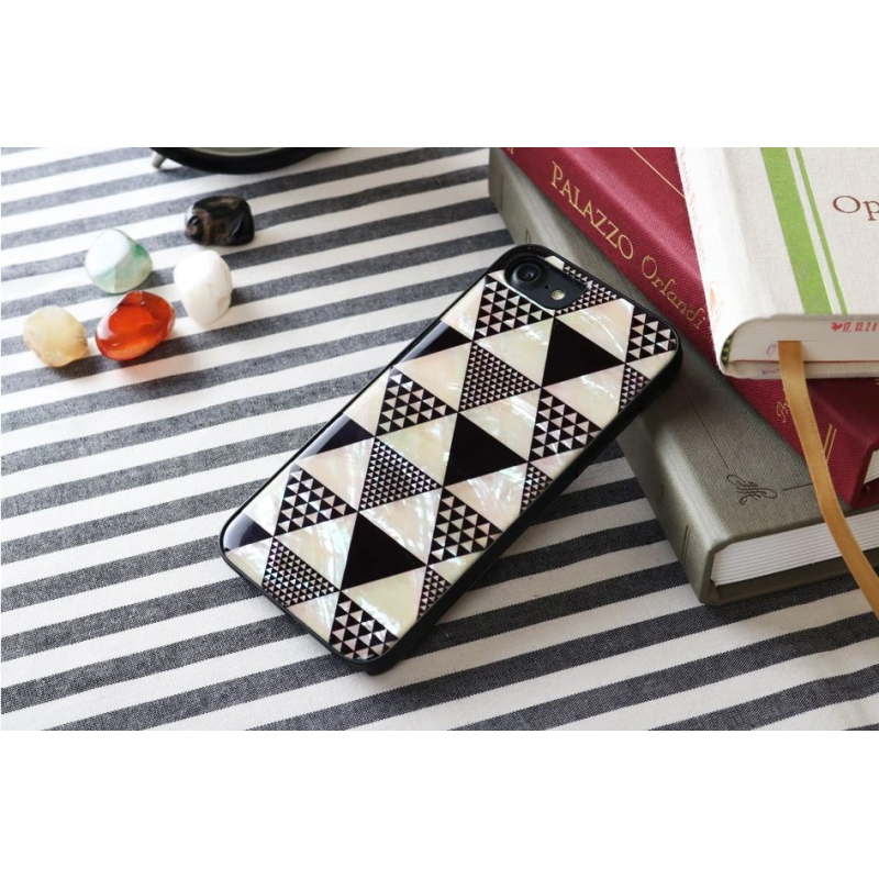 iKins case for Apple iPhone 8-7 pyramid black