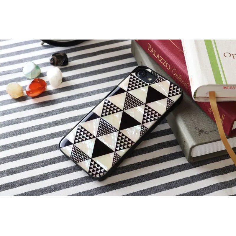 iKins case for Apple iPhone 8-7 pyramid black