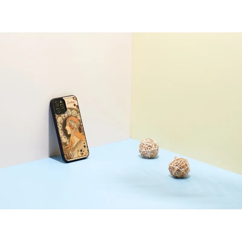 MAN&WOOD case for iPhone 12-12 Pro zodiac black