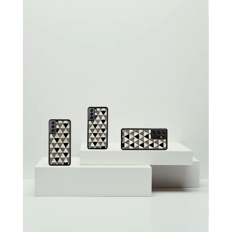 iKins case for Samsung Galaxy S21+ pyramid black