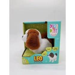 PUGS AT PLAY Vaikštantis šuniukas LEO