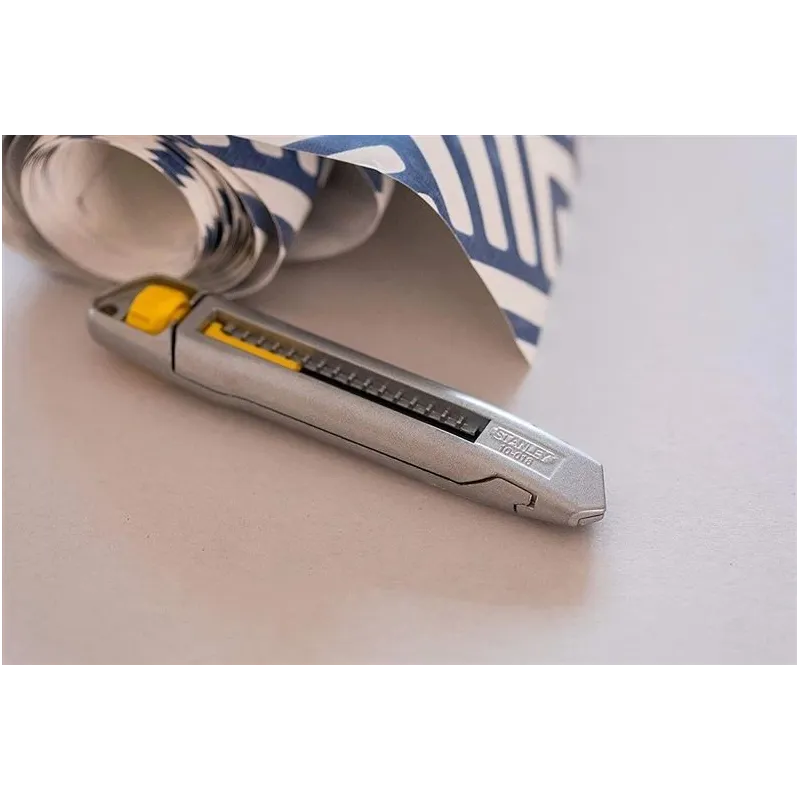 Nazis Stanley 0-10-018, 19 cm, plastmasa-nerūsējošais tērauds-metāls