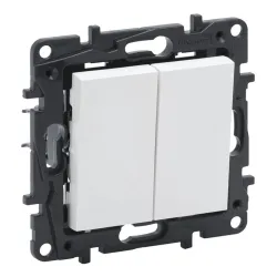 Переключатели Legrand Niloe Step, 2 кл., белый