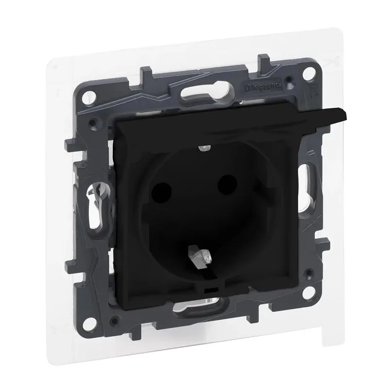 Kontaktligzda Legrand Niloe Step 863523, Iezemēta rozete, IP44, melna
