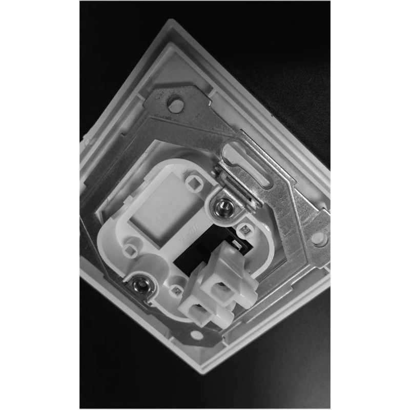 Skandas kontaktligzda epsilon įgl-001-01