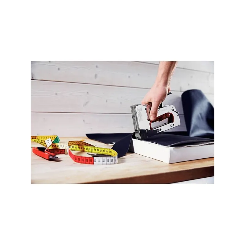 Kabės 53-12 5000vnt.11,4x0,75mm, raudonos, plastikinė pak., Rapid