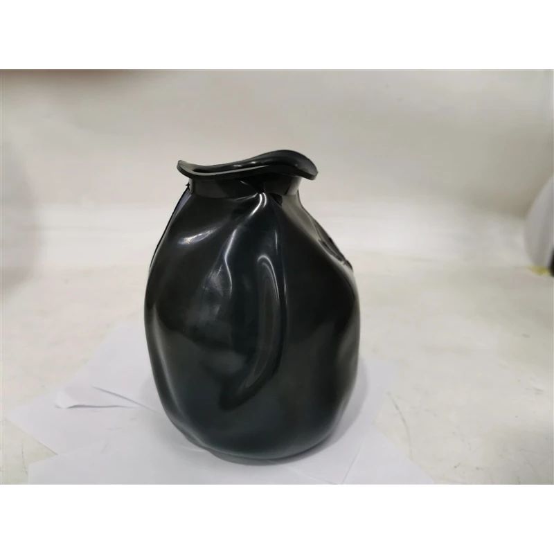 Hidrofora membrāna. 24 l