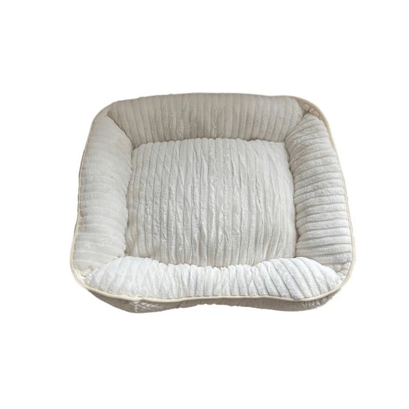 Guļvieta mājdzīvniekiem Höppy. daudzkrāsaina. 50 cm x 40 cm