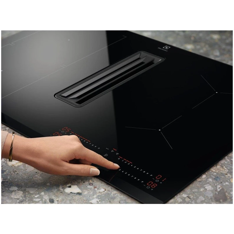 Iebūv.sildvirsma ar tv.nosūc.ecc8344 elx