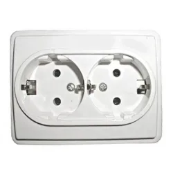 Двойная розетка Vilma SL250 111030202105, c заземлением, белый