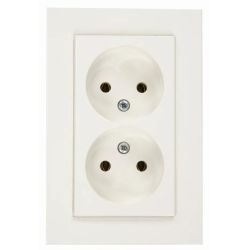 Kontaktrozete b-r rp16-001-02 balta