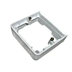 Uz virsmas montējamais rāmītis