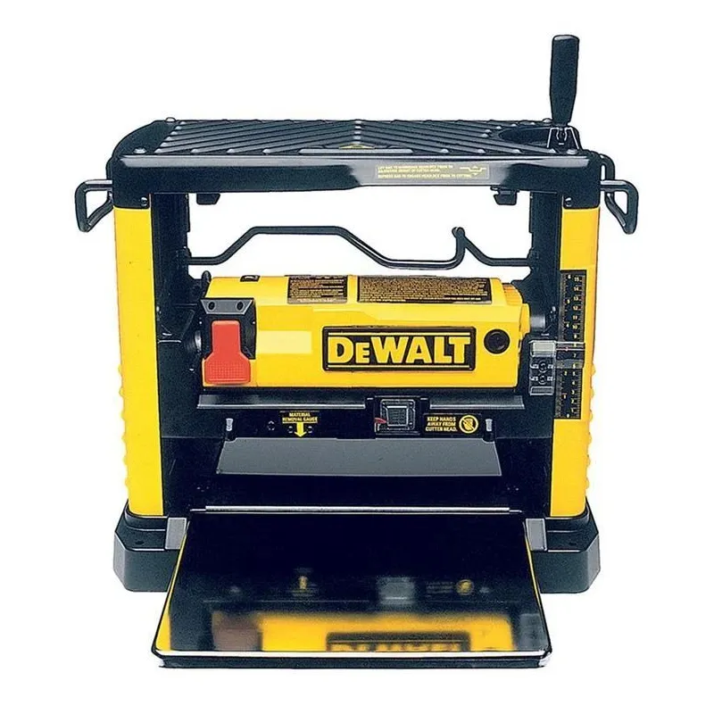 Ēvele Dewalt DW733. 1800 W