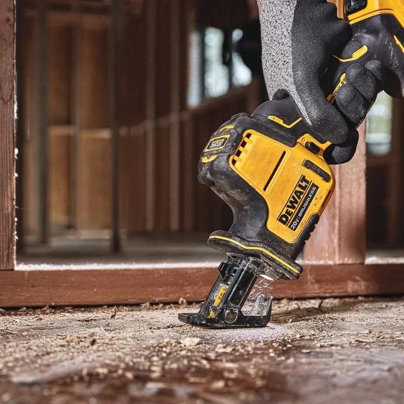 Tiesinis pjūklas Dewalt DCS369N-XJ, 18 V