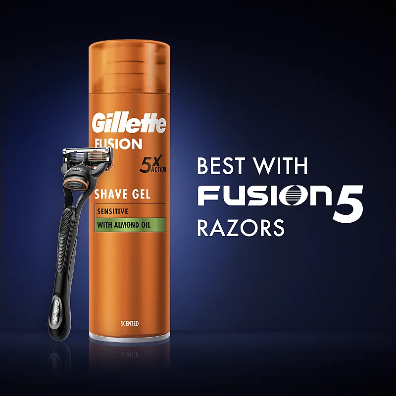 Razor Gillette Fusion 8 blades + Fusion gel 200ml Razor Gillette Fusion 8 blades + Fusion gel 200ml