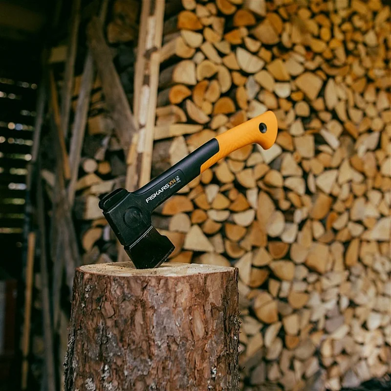 Cirvis Fiskars X14-XS. universāls. 38.7 cm Cirvis Fiskars X14-XS. universāls. 38.7 cm