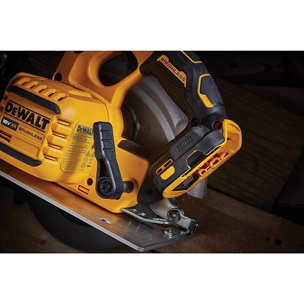 SAW CIRCULAR CORDLESS DCS573NT-XJ 18V