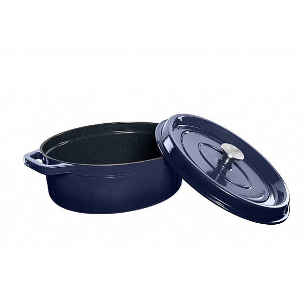 OVAL POT WITH A LID. 5.6L CAPACITY