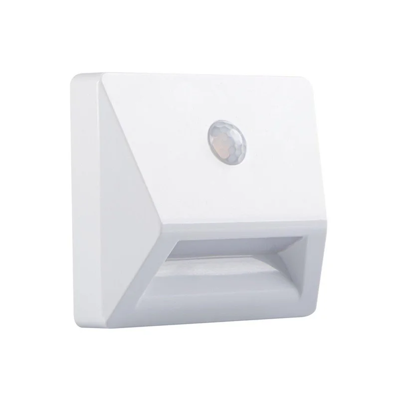 WALL LIGHT IRS3XAAA LED PIR W-NW