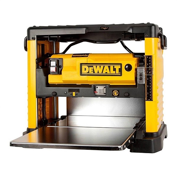 Ēvele Dewalt DW733. 1800 W