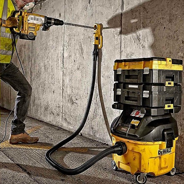 DEWALT DWV901L WET/DRY VACUUM CLEANER