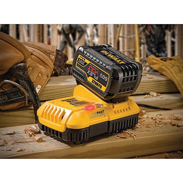 AKUMU.UZLĀDĒTĀJS DEWALT DCB118 18V/54V