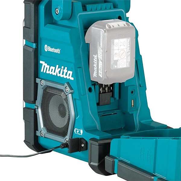 Radio Makita DMR300. 12 - 18 V