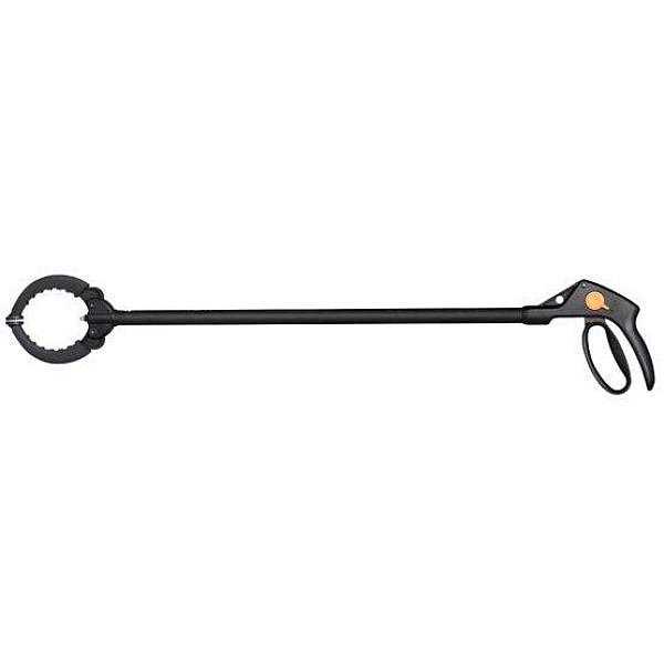 Įrankis šiukšlėms rinkti FISKARS 1062271. 875 mm