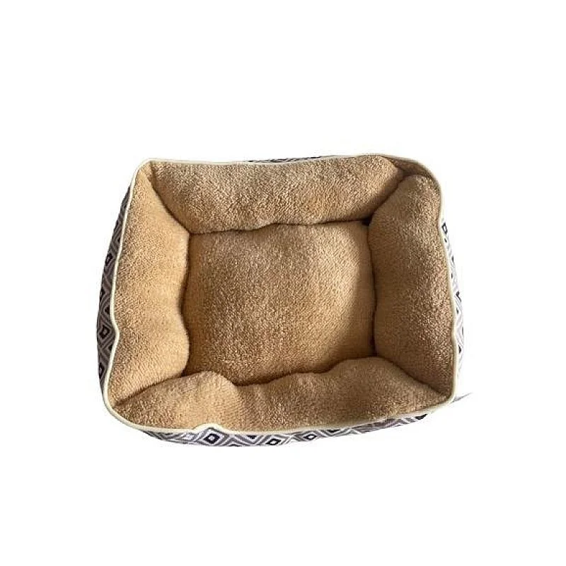 Guļvieta mājdzīvniekiem Höppy. daudzkrāsaina. 55 cm x 40 cm